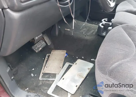 2001 GMC New Sierra C1500 from USA, damaged, VIN 2GTEC19V411356877